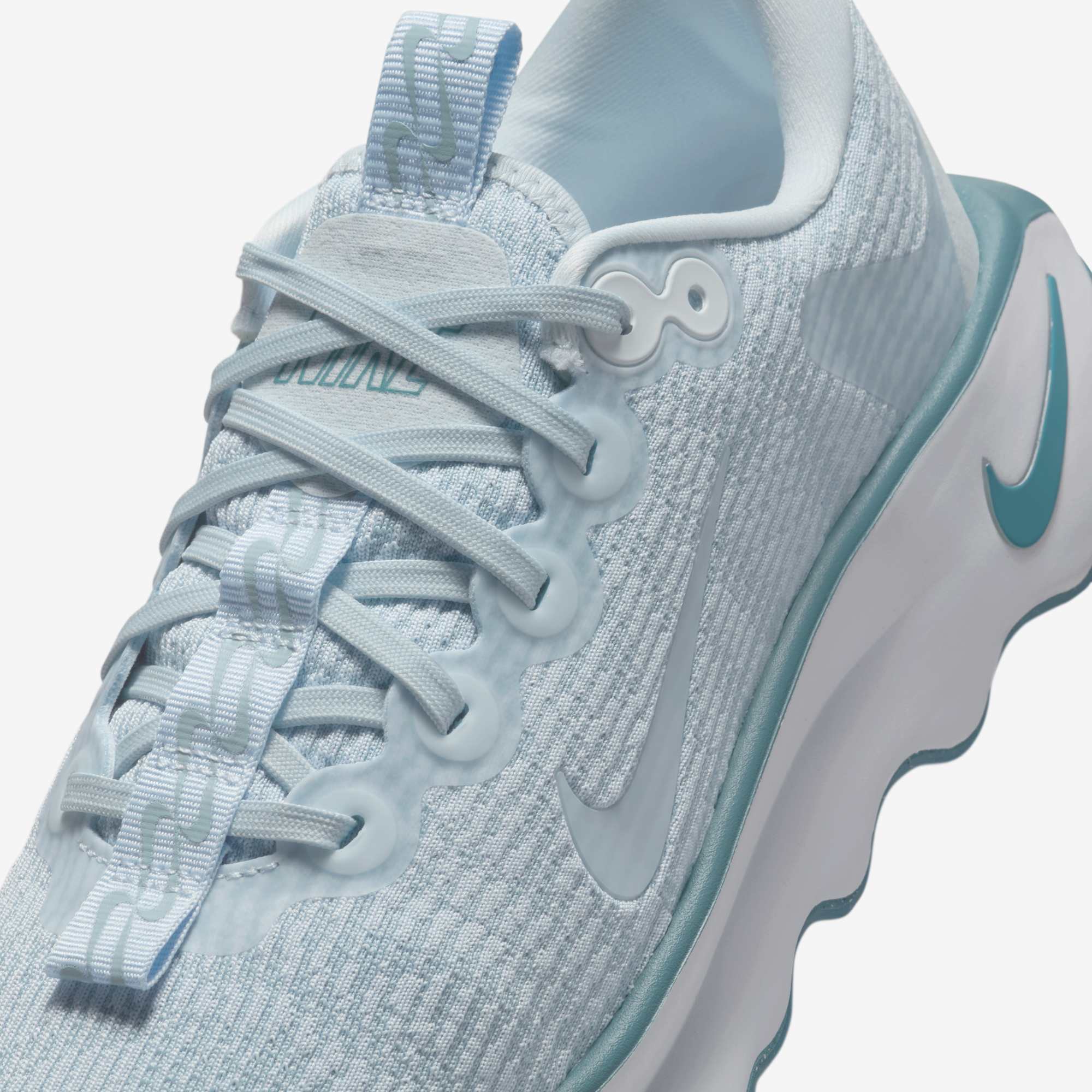 Nike Motiva