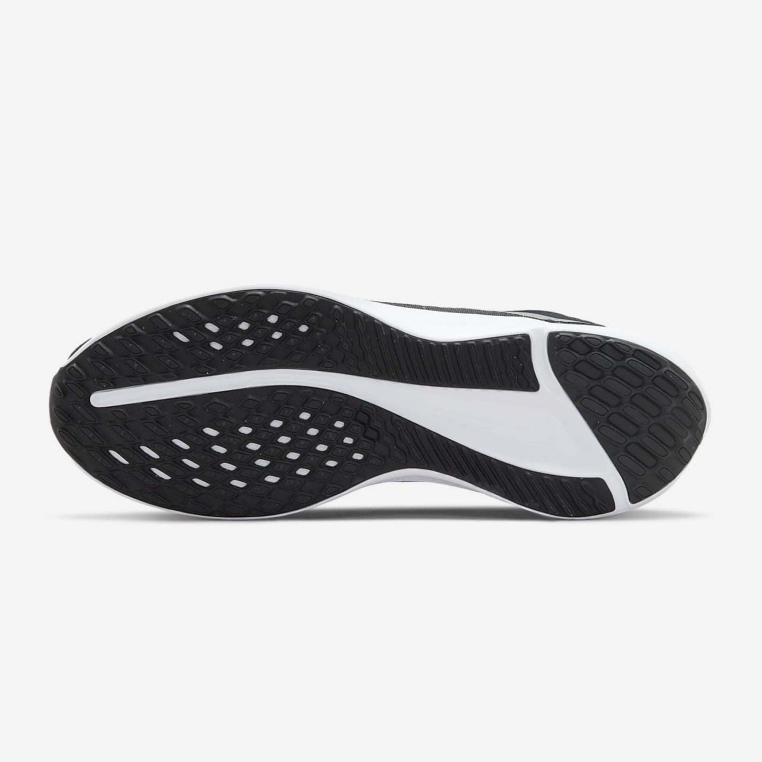 Nike Quest 5