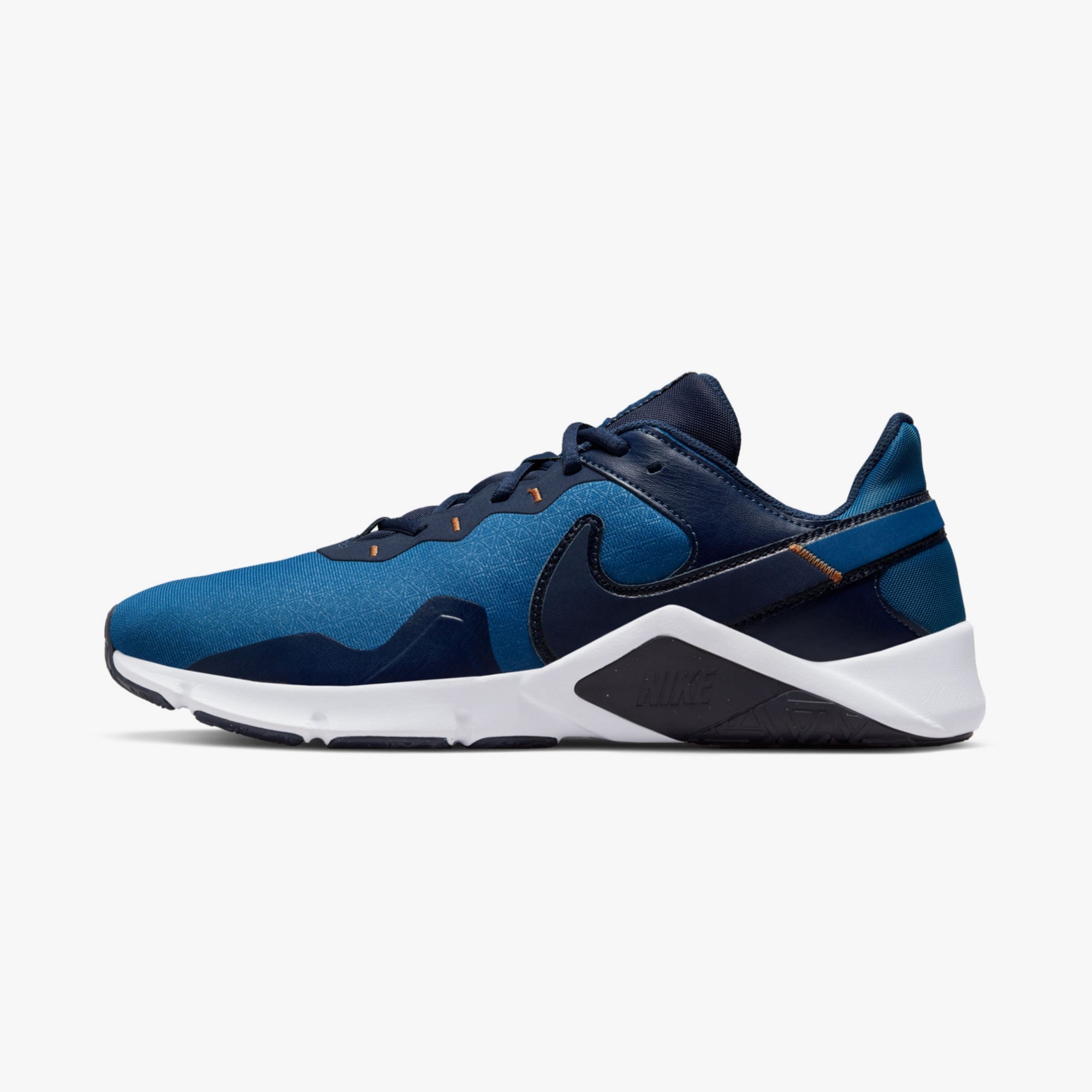 Nike Legend Essential 2