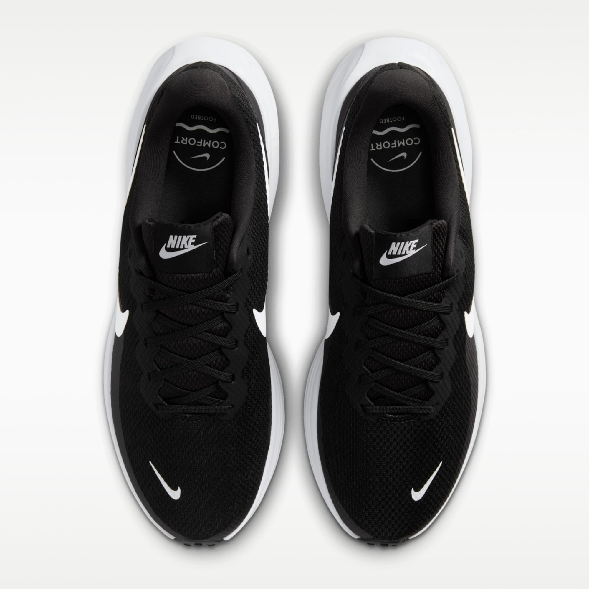 Nike Revolution 8