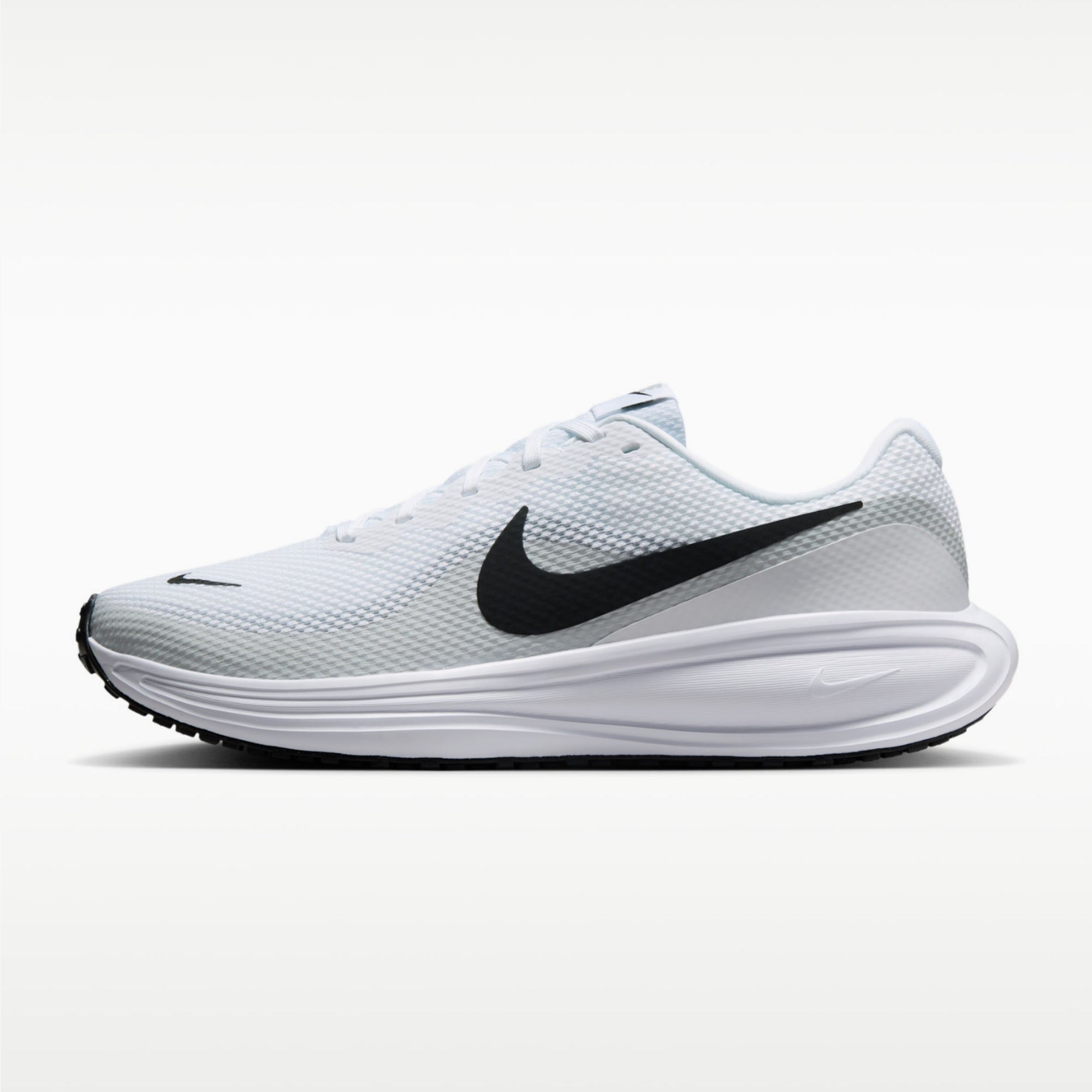 Nike Revolution 8