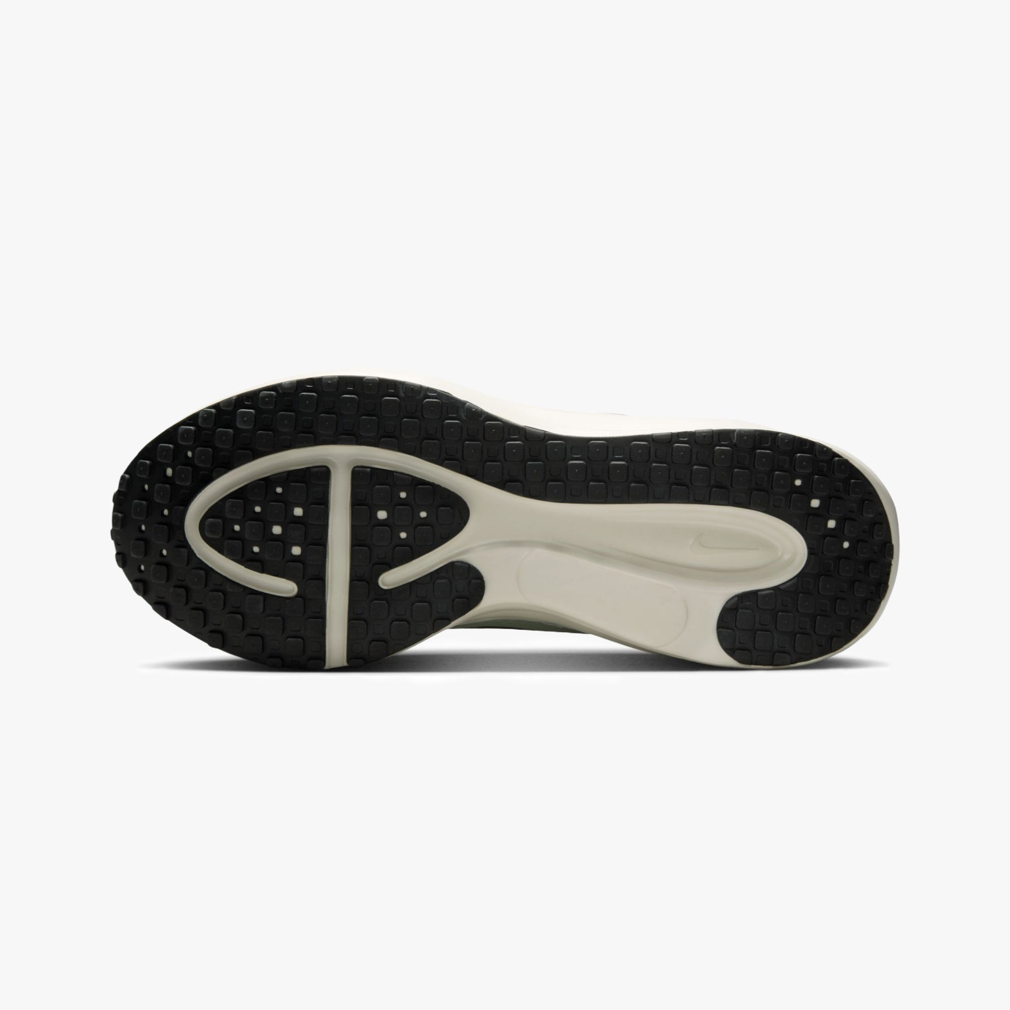 Nike Revolution 8
