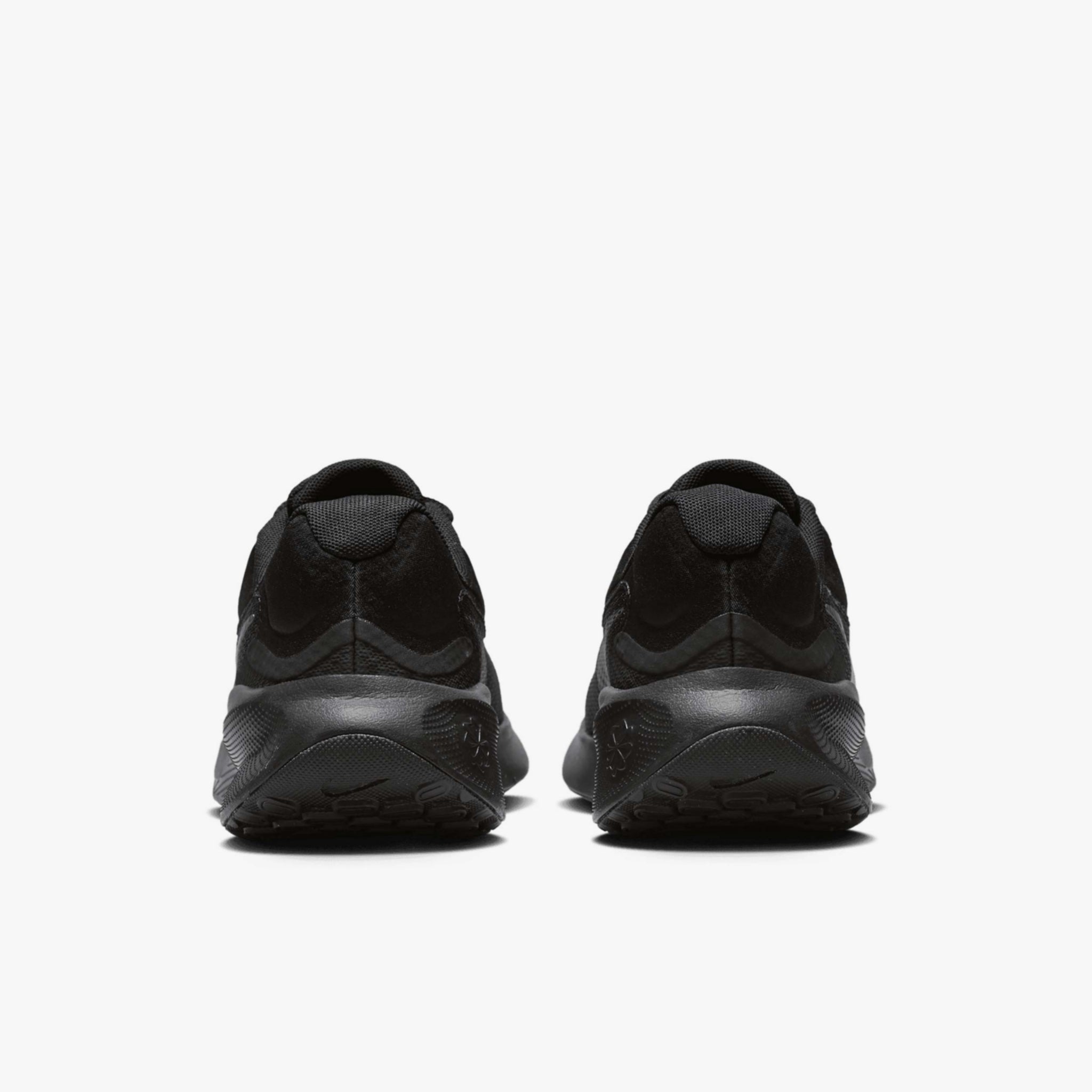 Nike Revolution 7