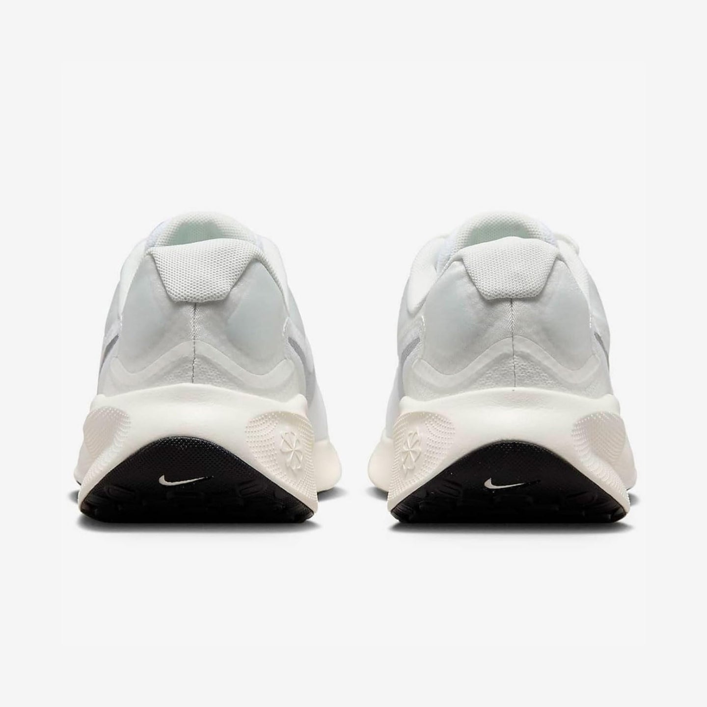 Nike Revolution 7