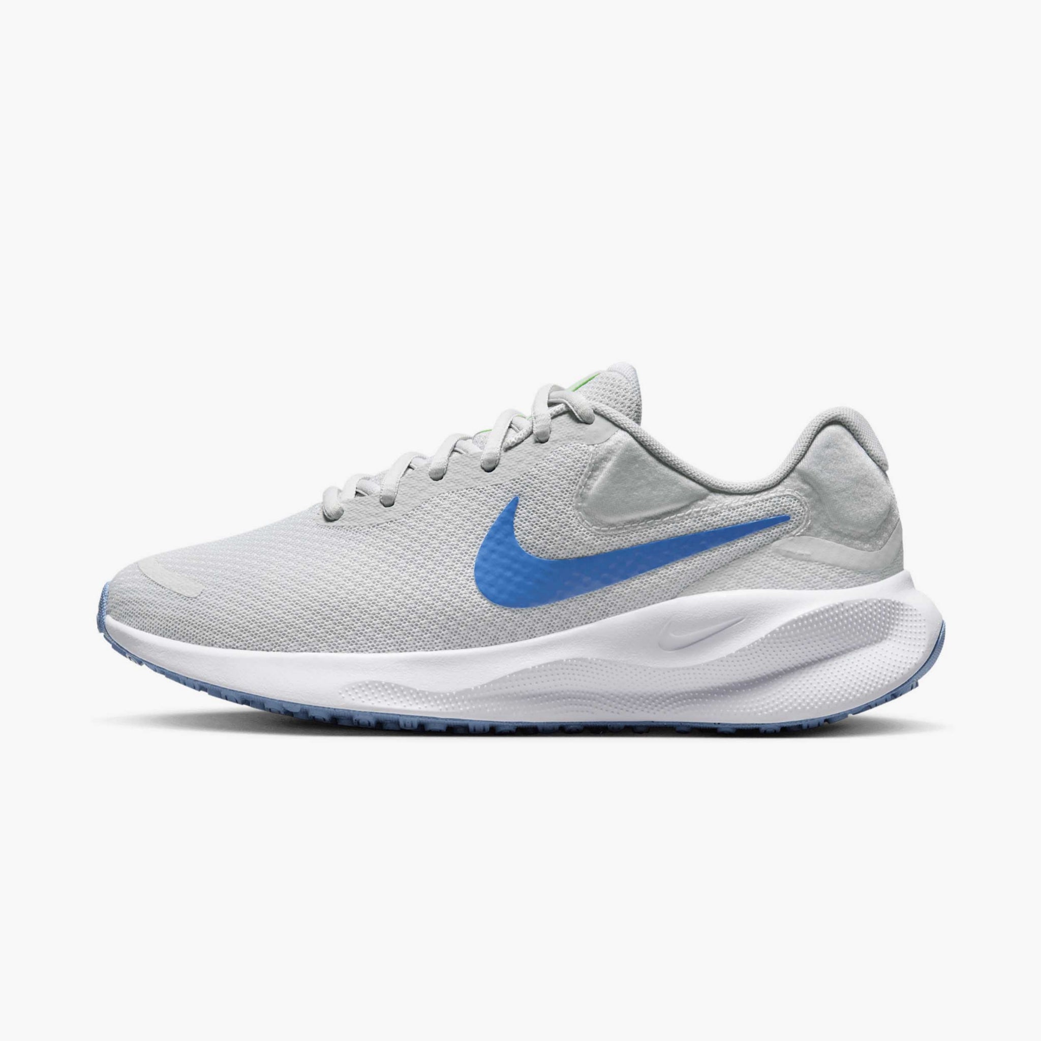 Nike Revolution 7