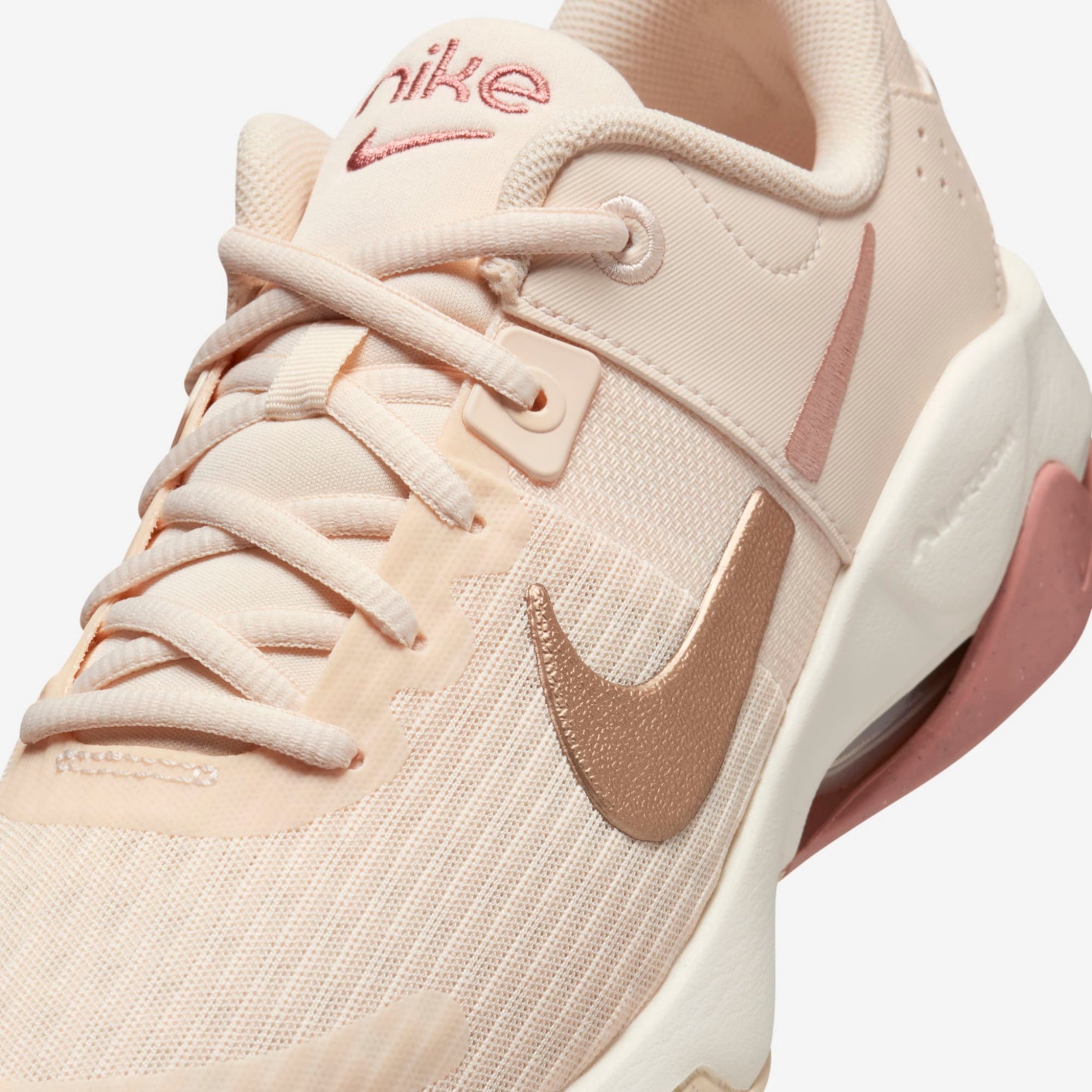 Nike Air Zoom Bella 6