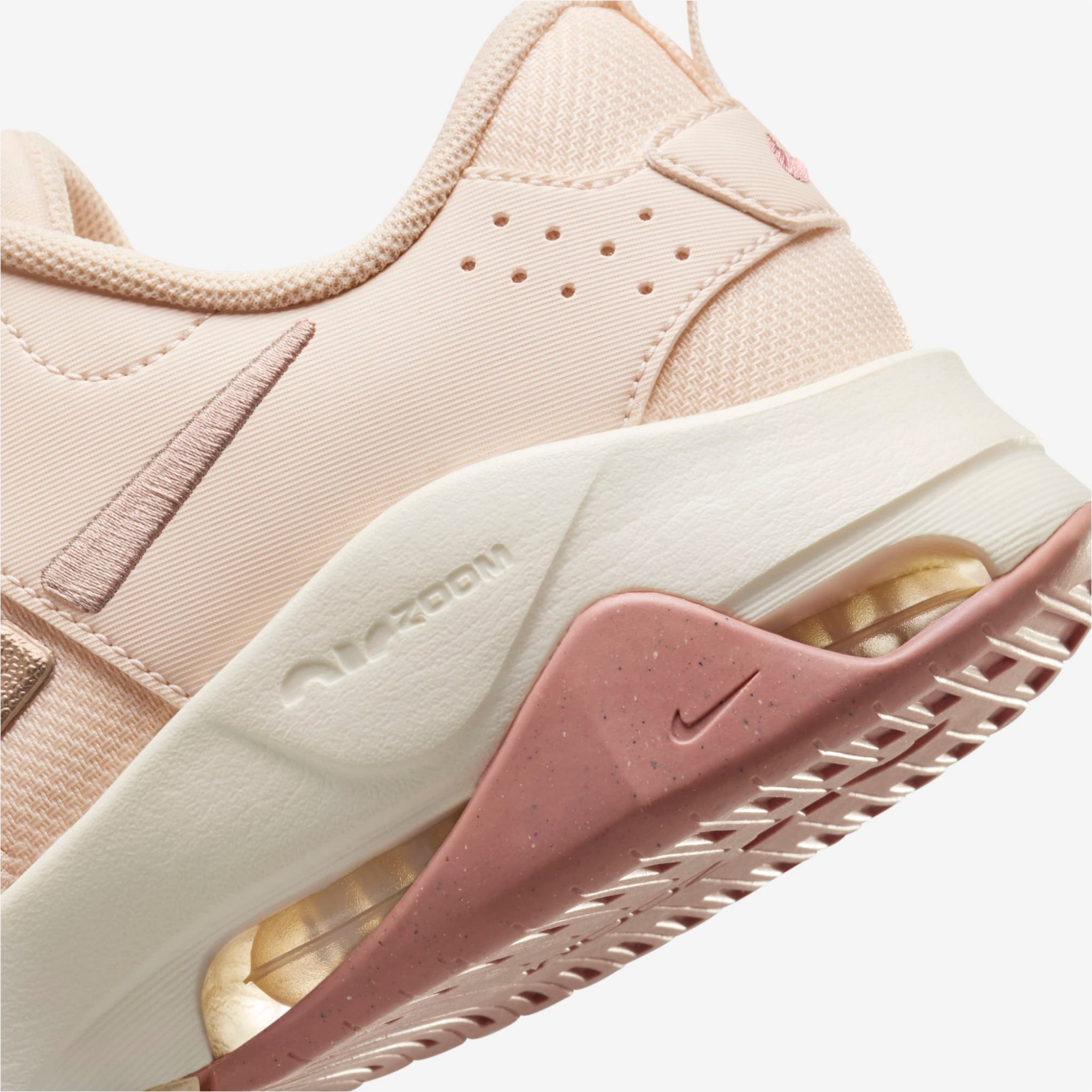 Nike Air Zoom Bella 6