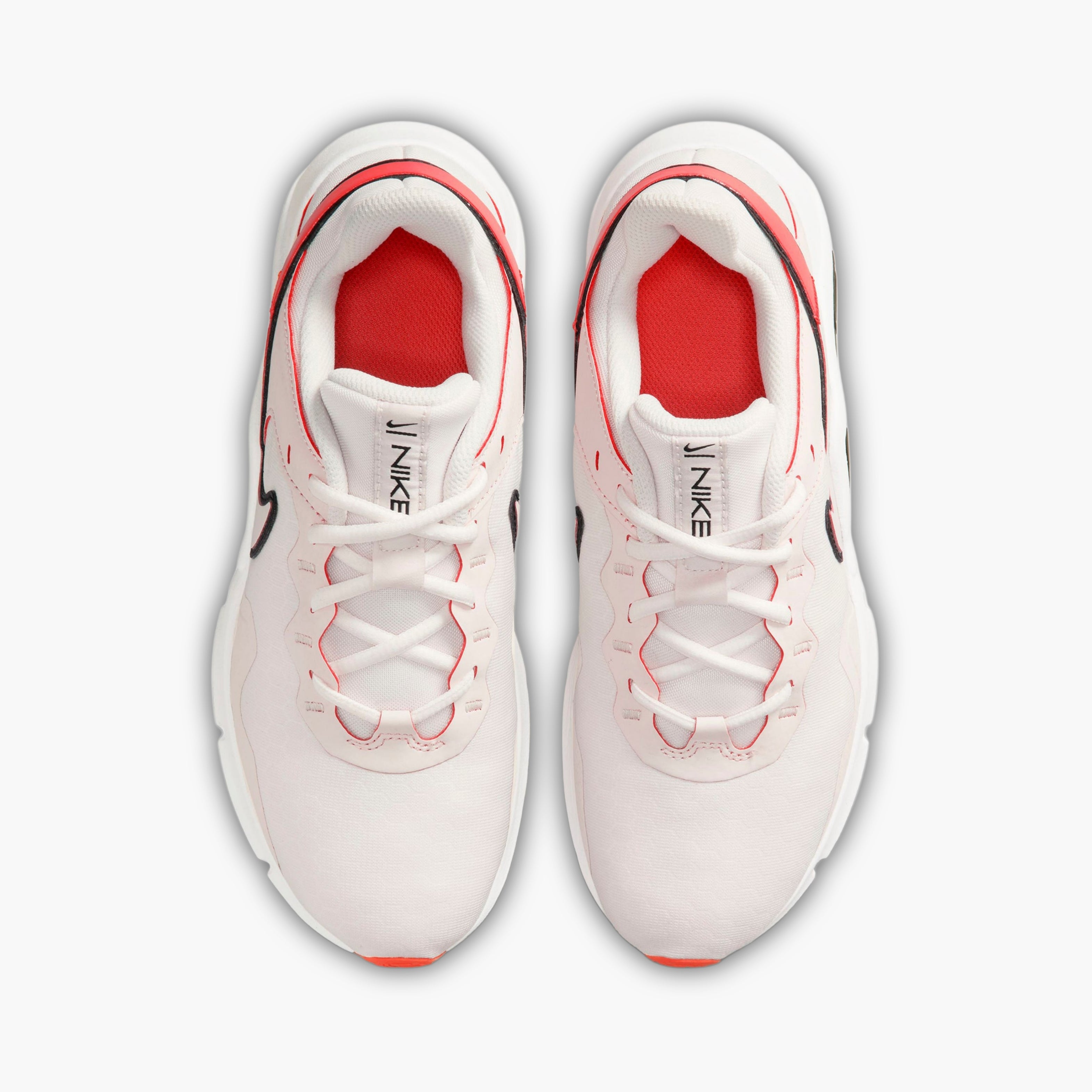 Nike Legend Essential 2