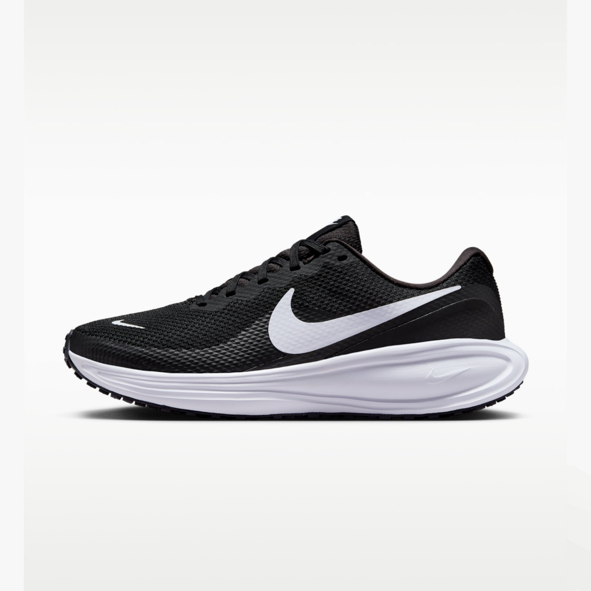 Nike Revolution 8