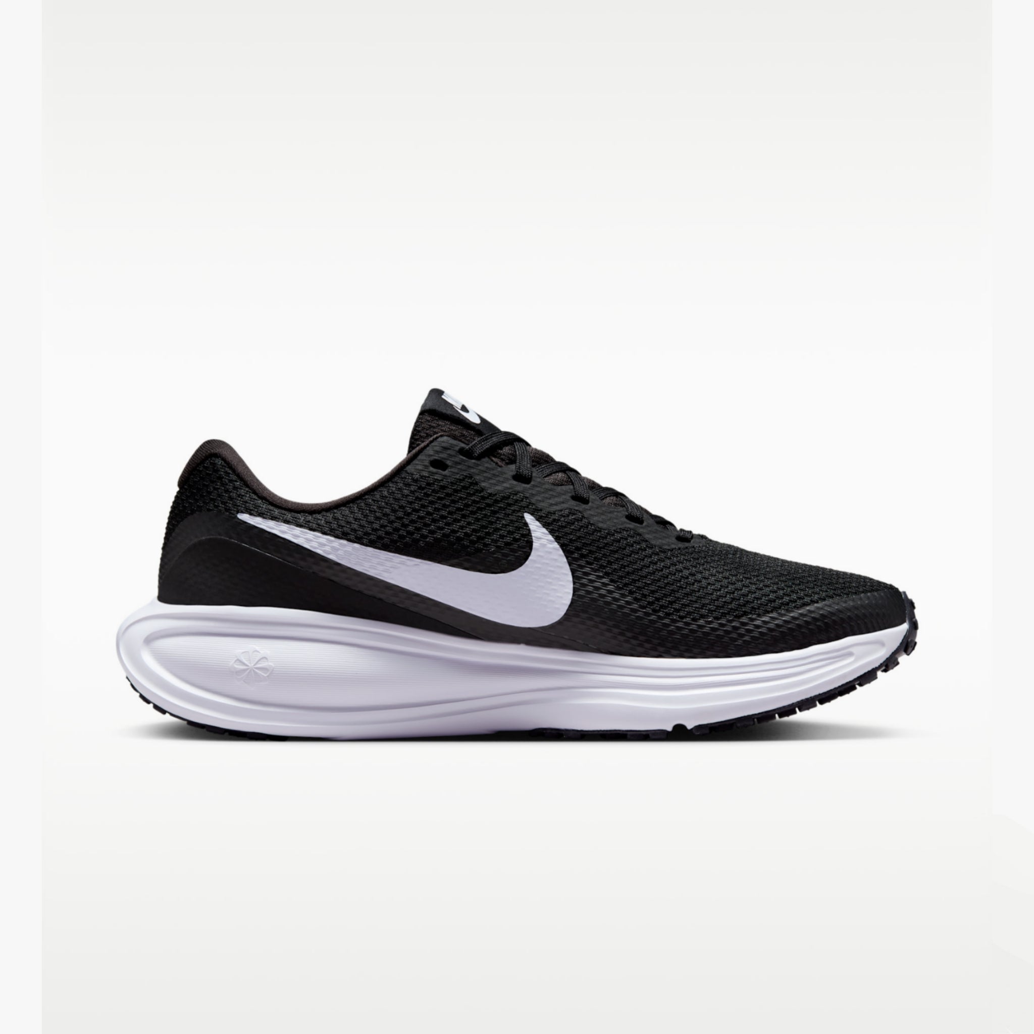 Nike Revolution 8