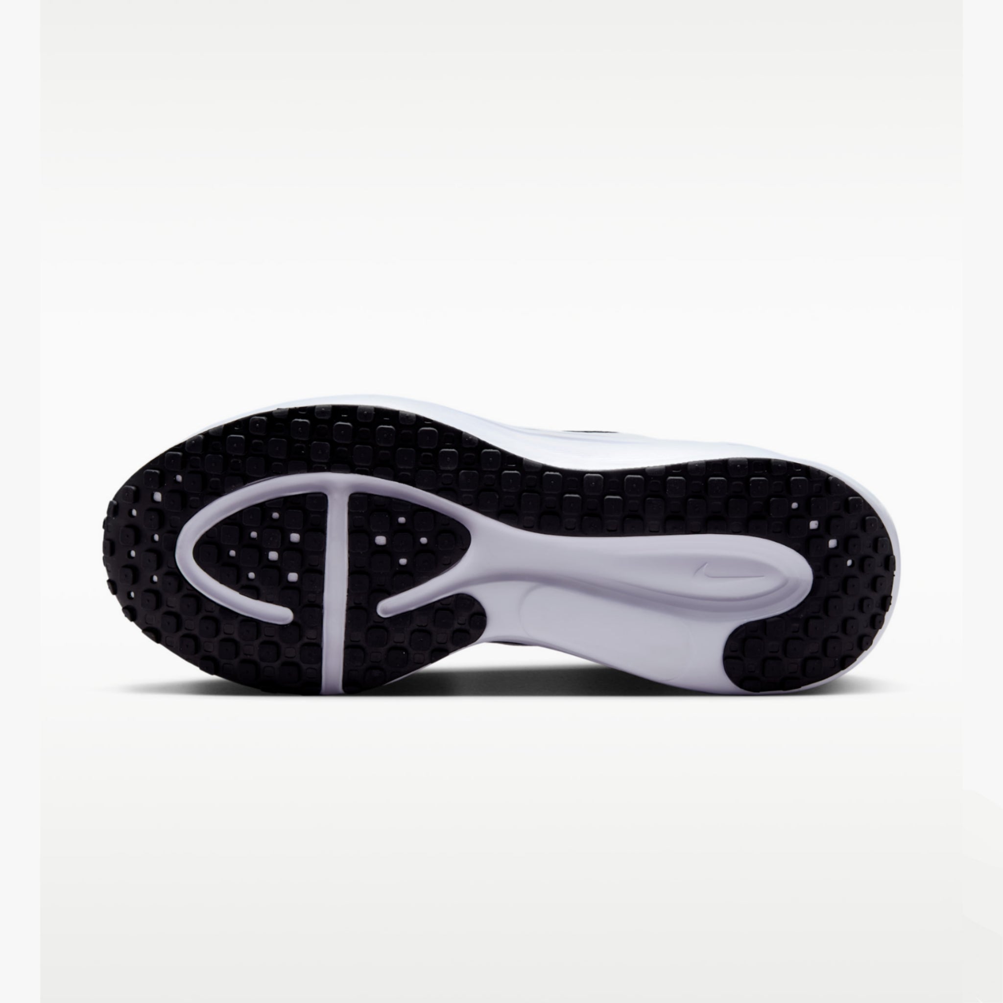 Nike Revolution 8