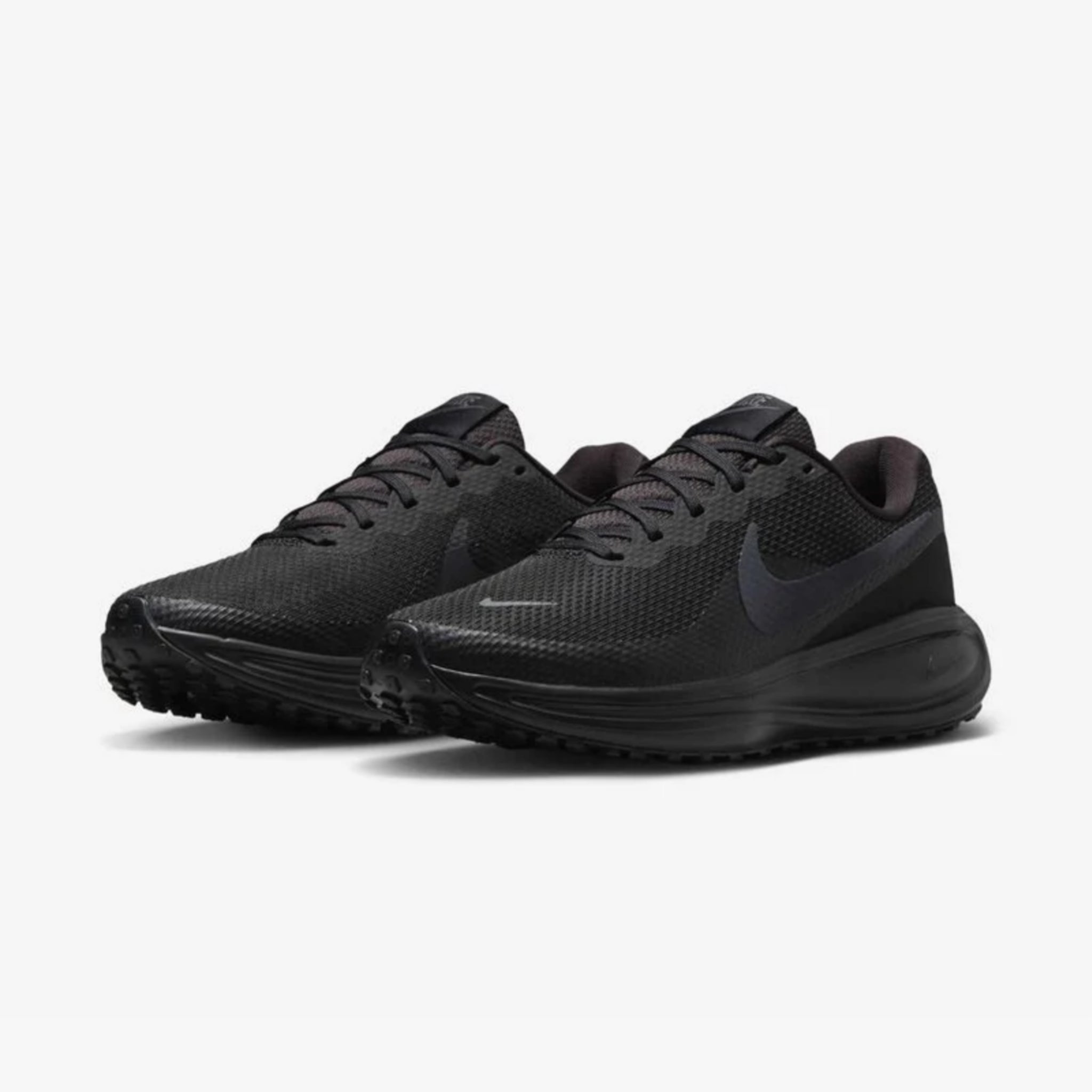 Nike Revolution 8