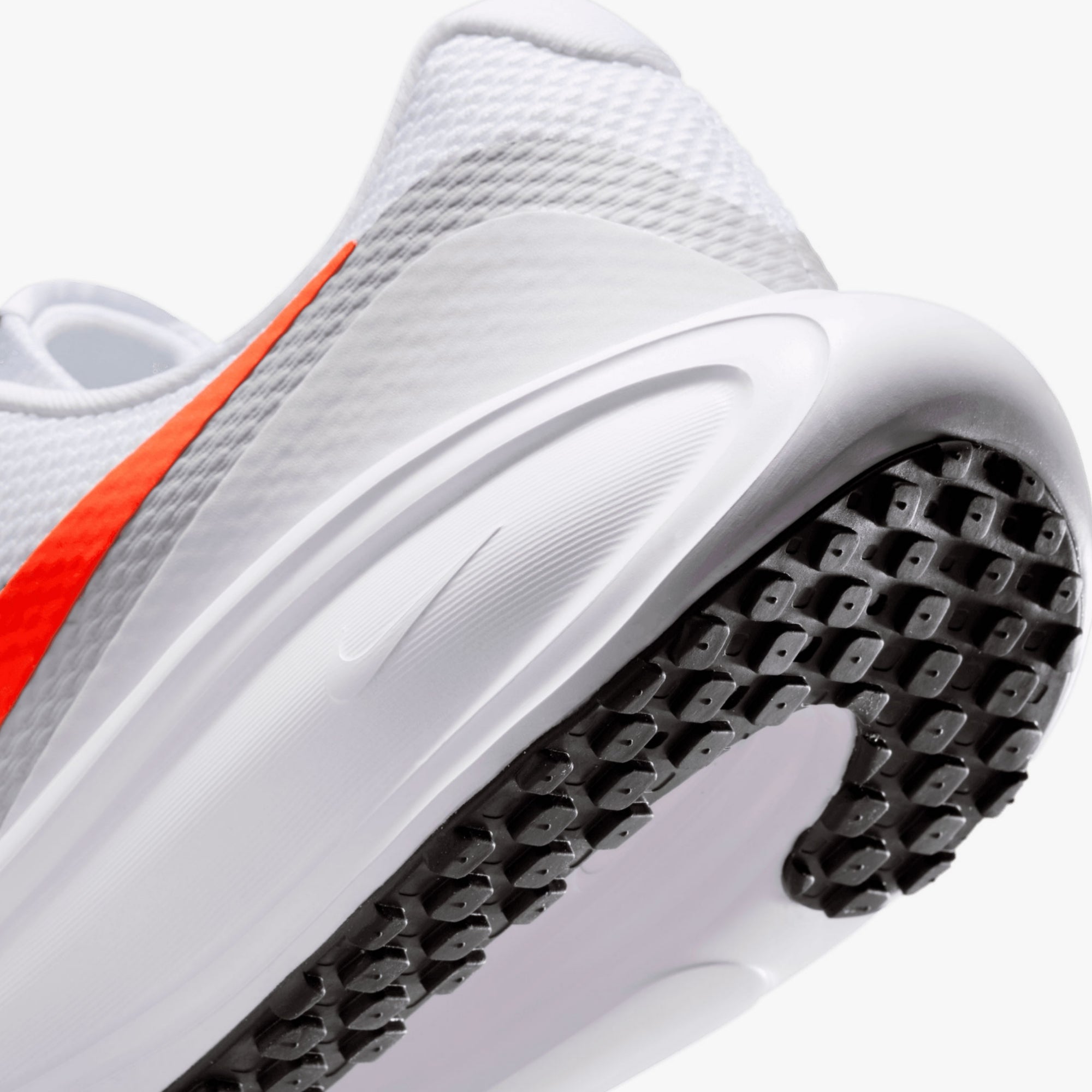 Nike Revolution 8