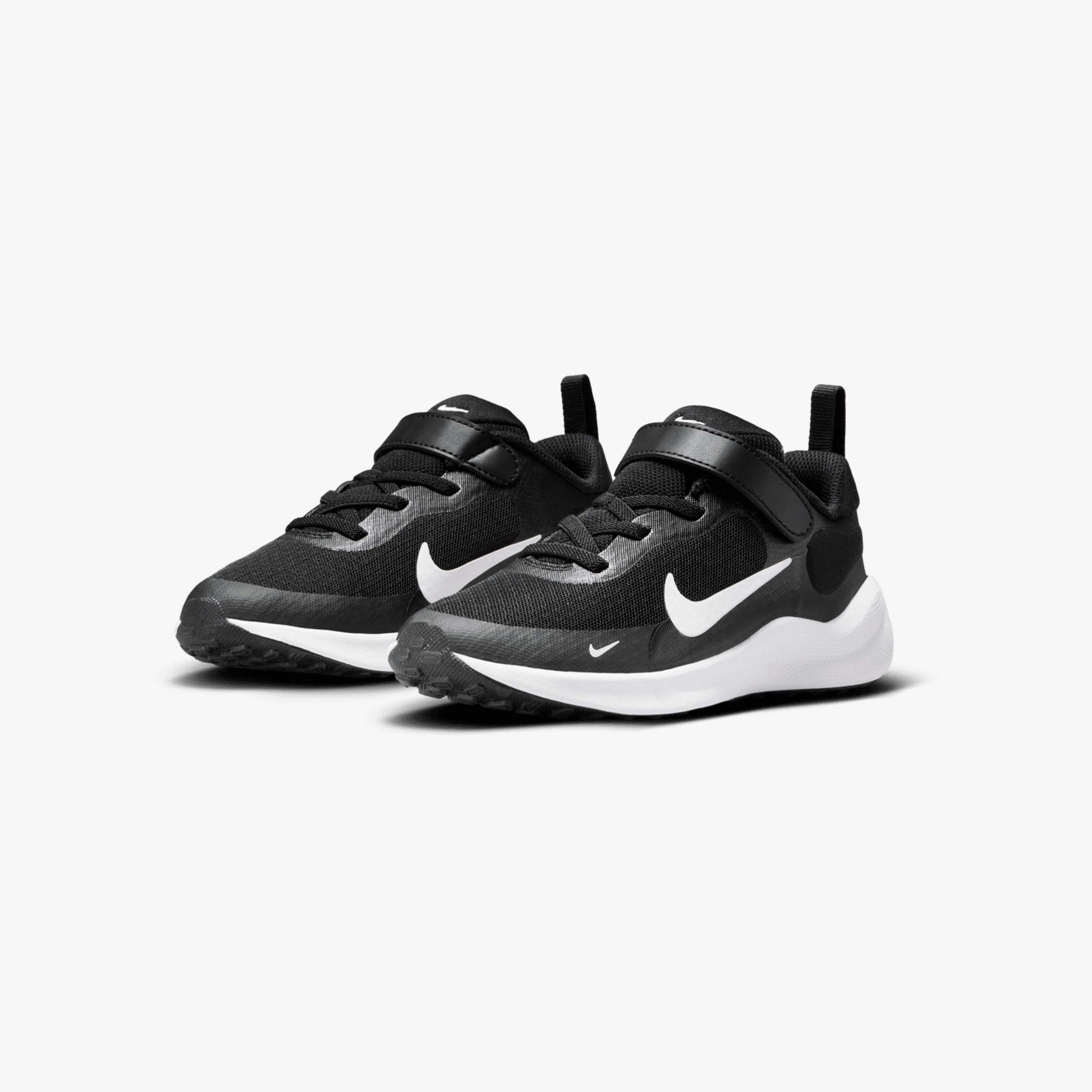 Nike Revolution 7 Younger Kids