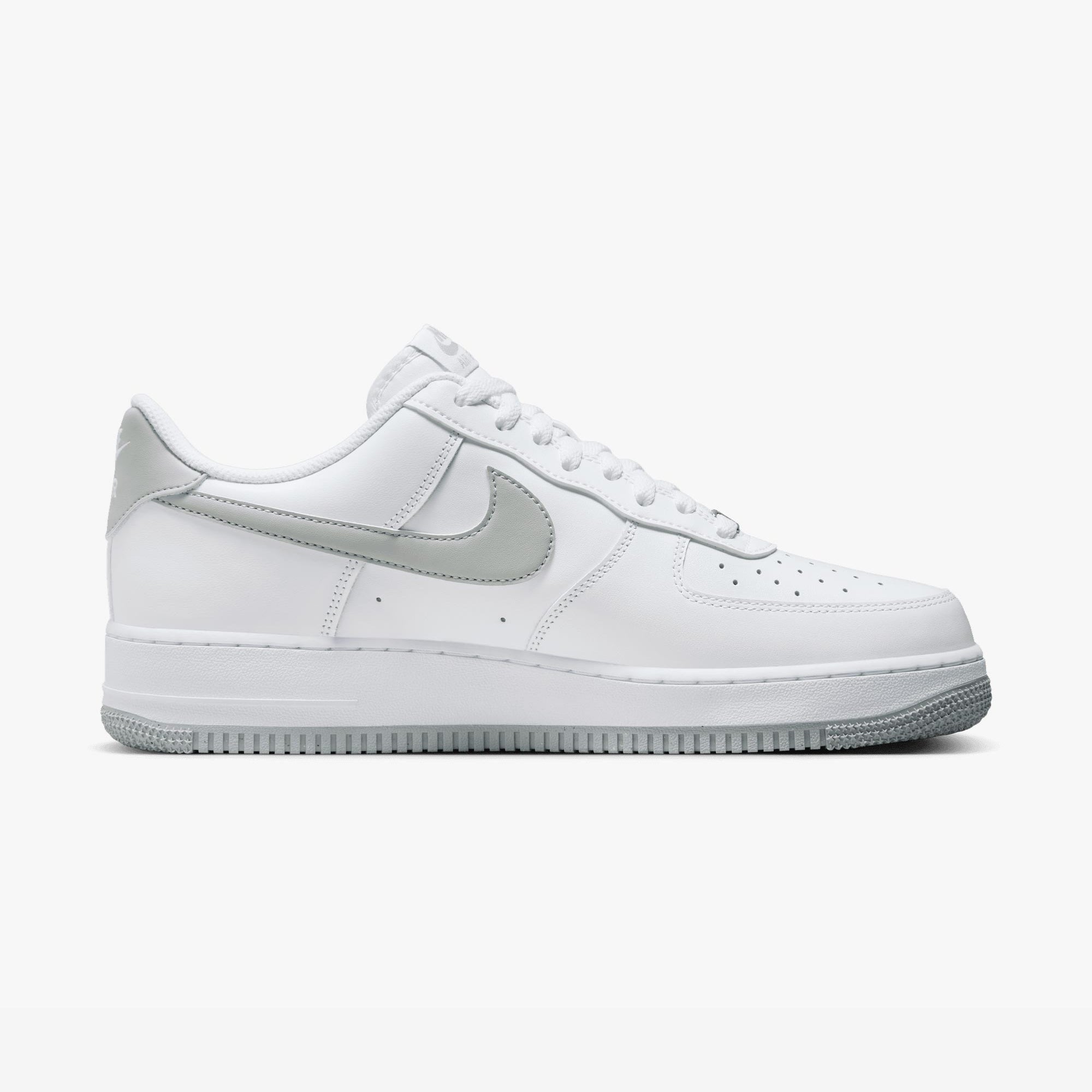 Nike Air Force 1 '07