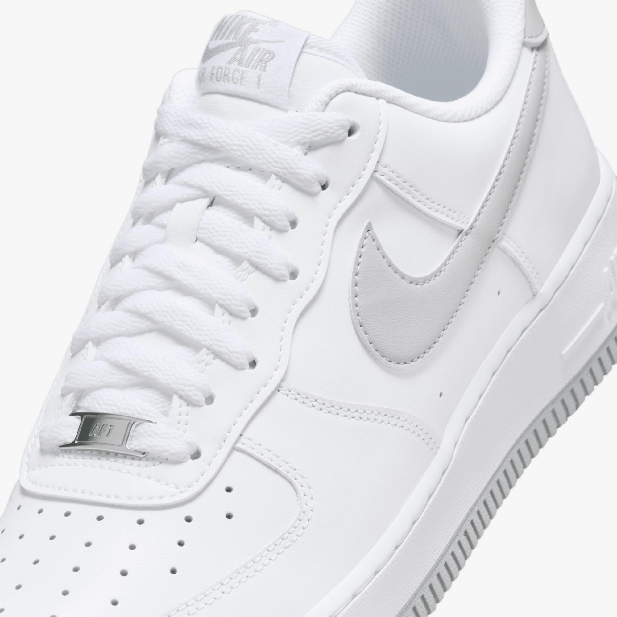 Nike Air Force 1 '07
