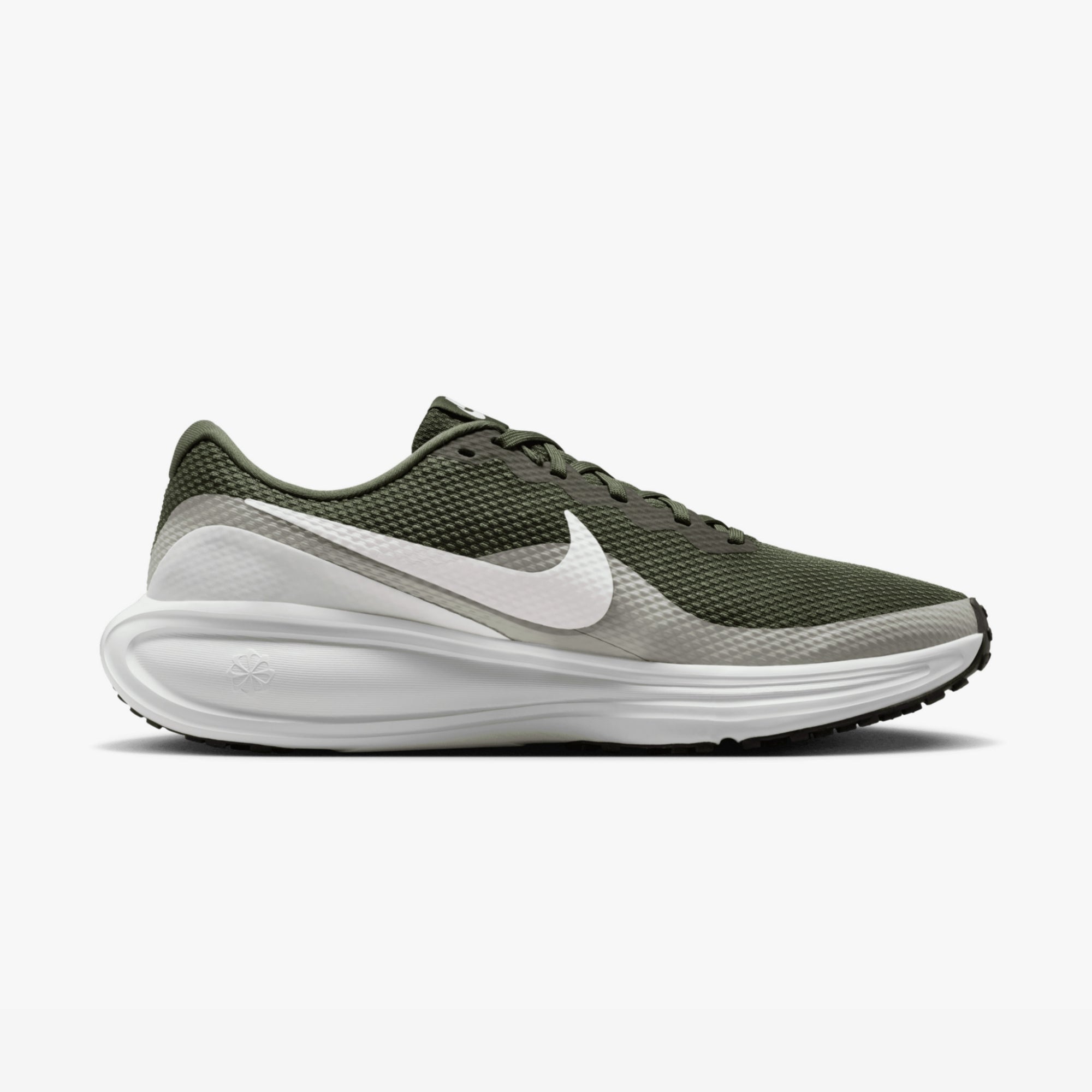 Nike Revolution 8