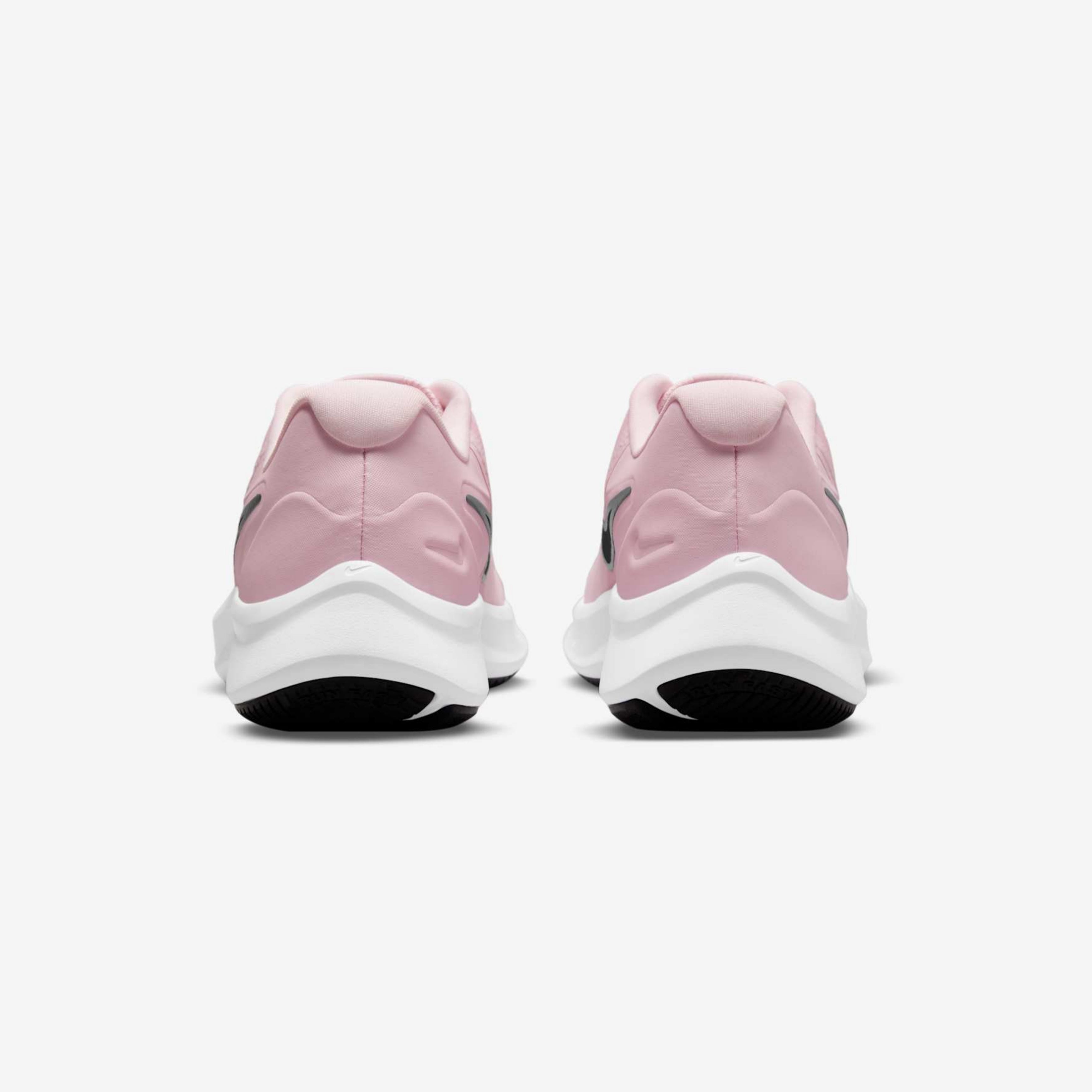 Nike Star Runner 3