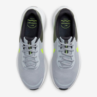 Nike Revolution 7