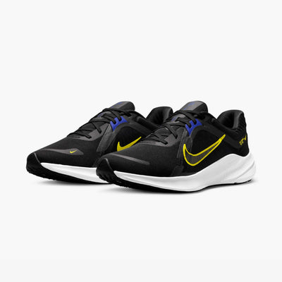 Nike Quest 5