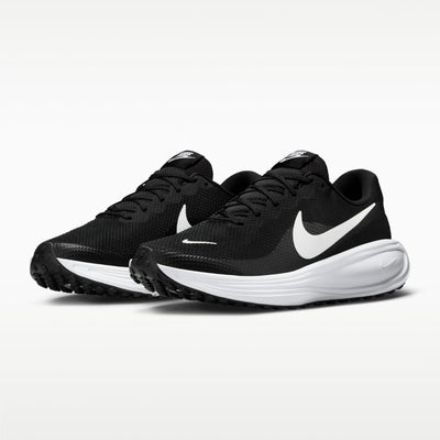 Nike Revolution 8