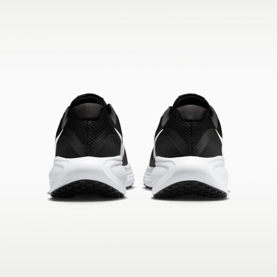 Nike Revolution 8