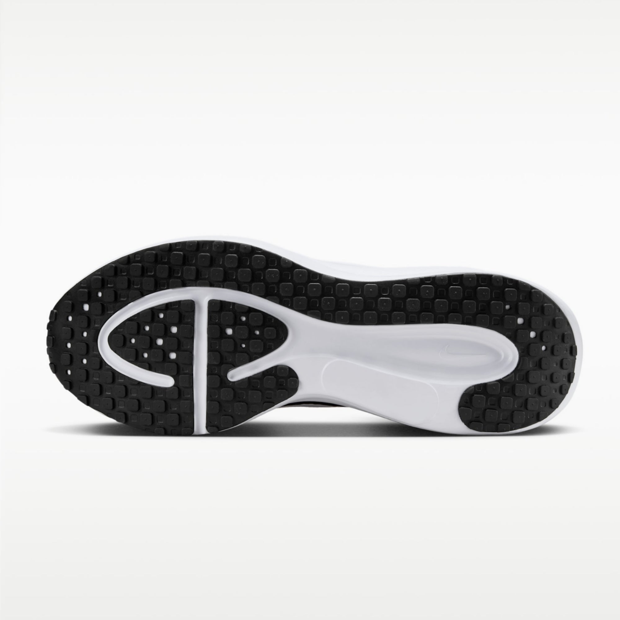 Nike Revolution 8