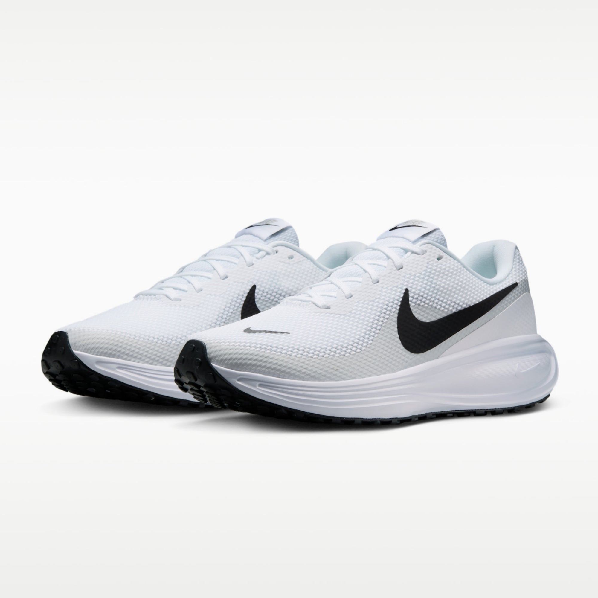 Nike Revolution 8