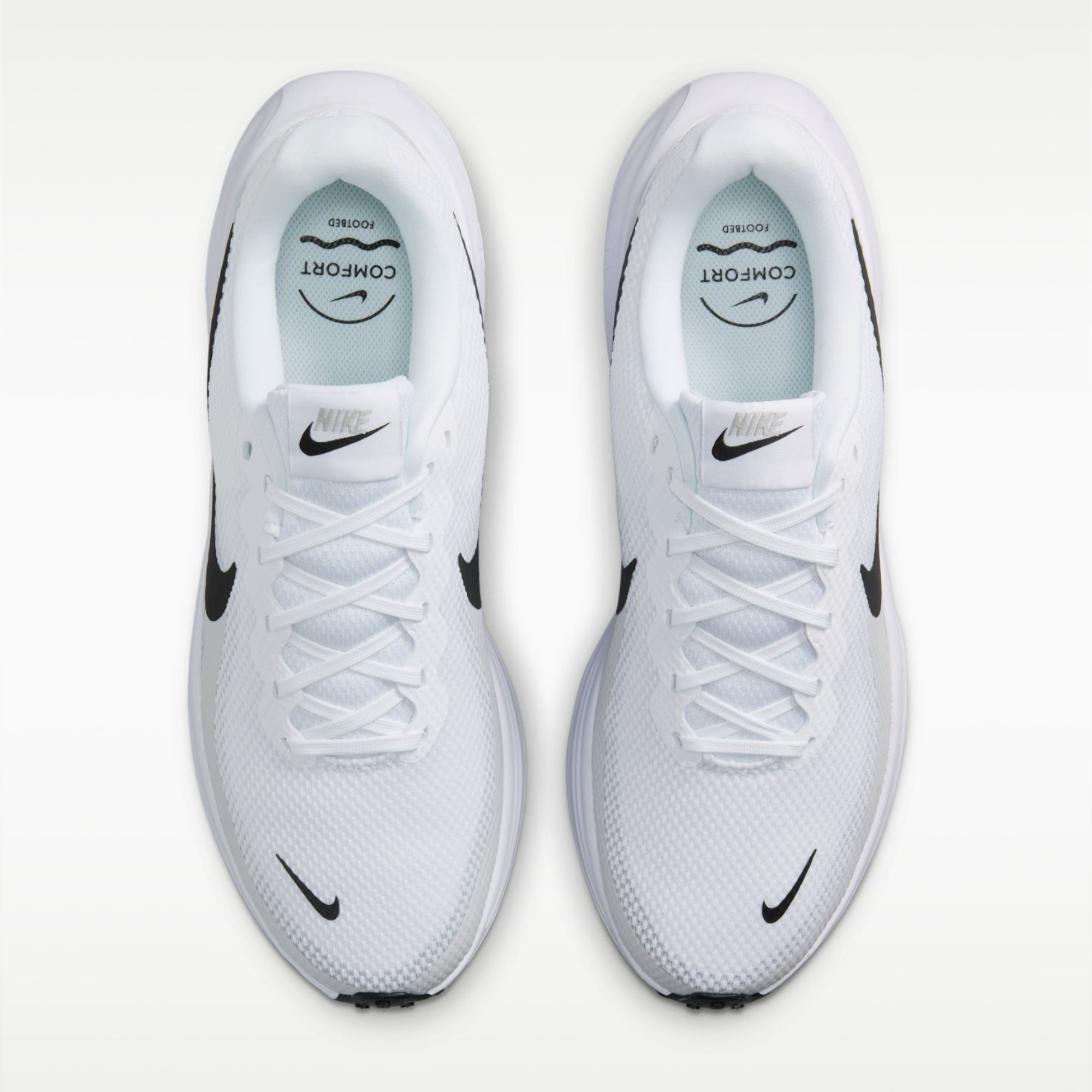 Nike Revolution 8