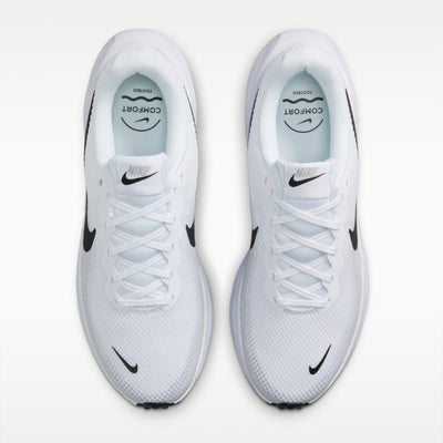 Nike Revolution 8