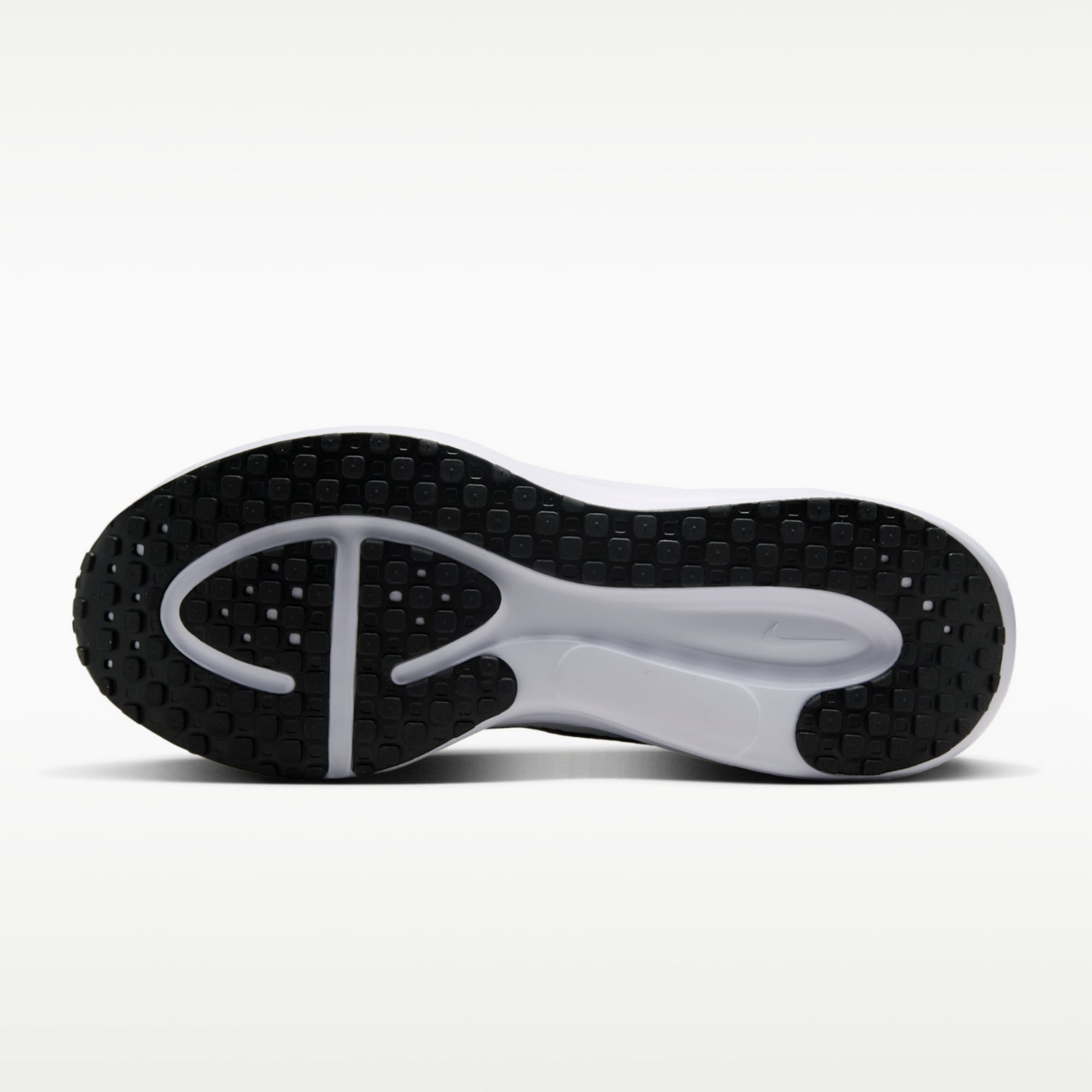 Nike Revolution 8