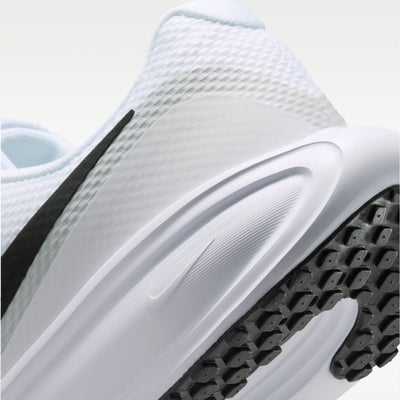 Nike Revolution 8
