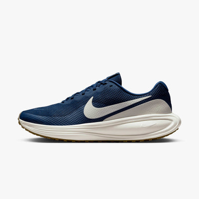 Nike Revolution 8