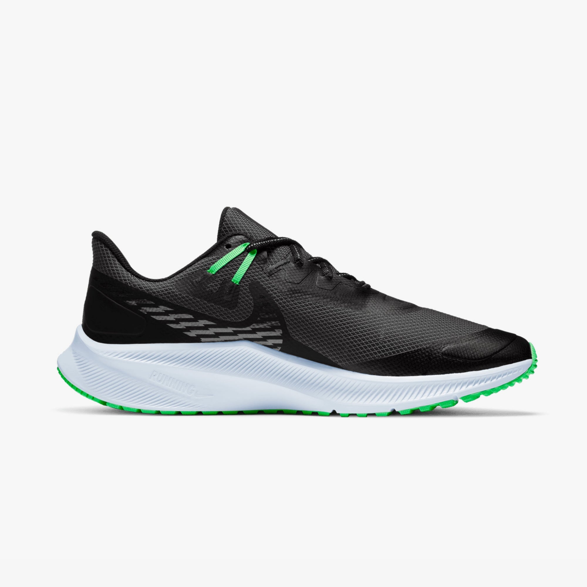 Nike Quest 3 Shield