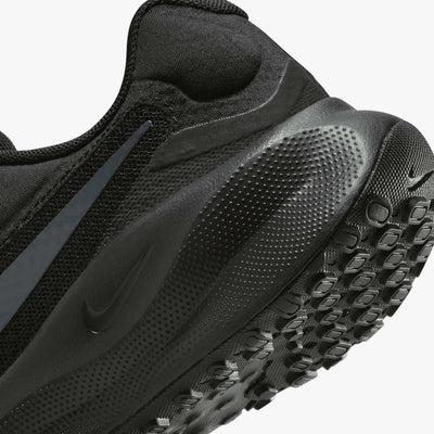 Nike Revolution 7
