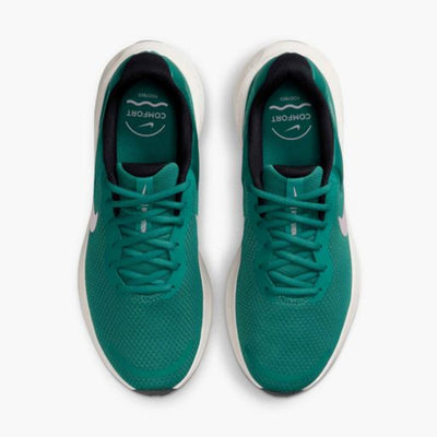 Nike Revolution 7
