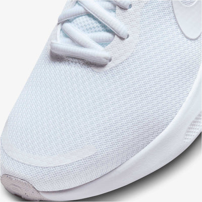 Nike Revolution 7