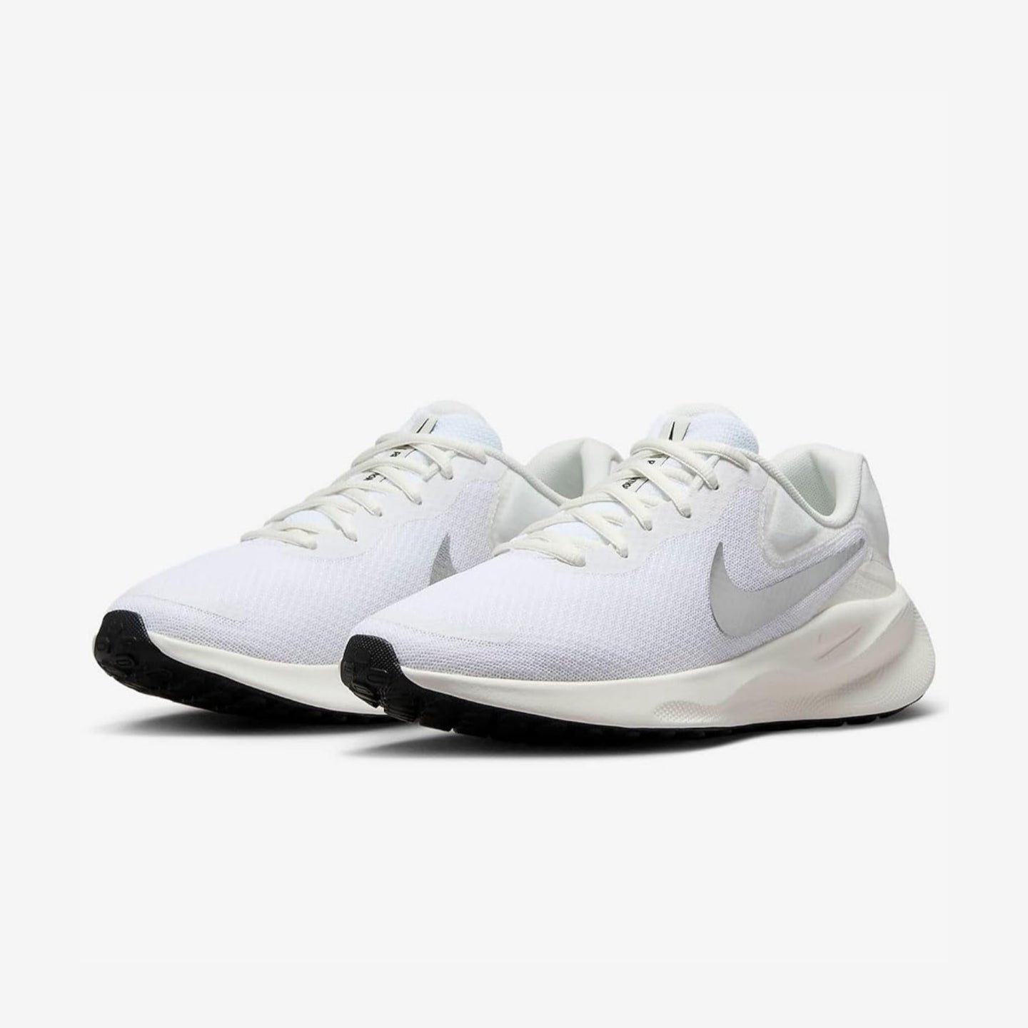 Nike Revolution 7