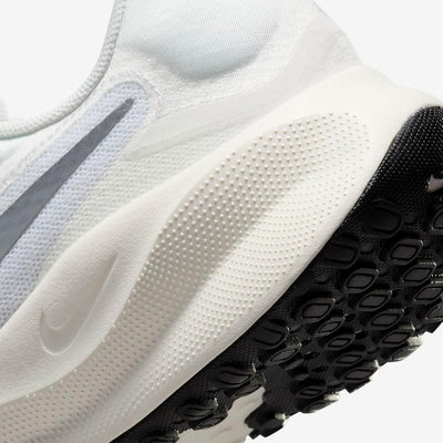 Nike Revolution 7