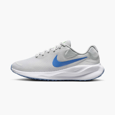 Nike Revolution 7