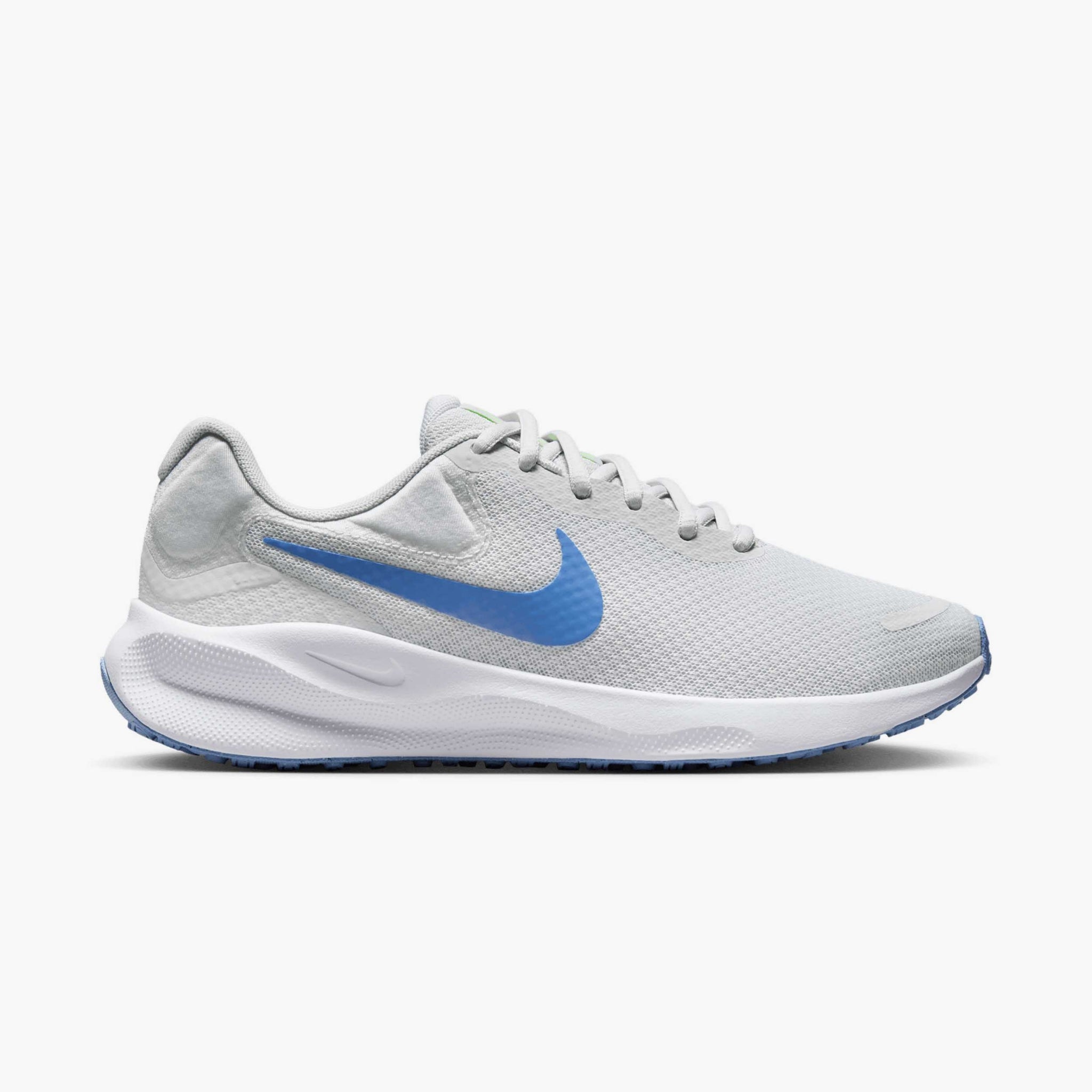 Nike Revolution 7