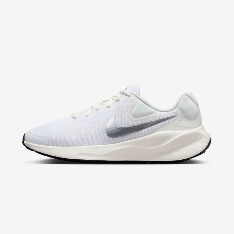 Nike Revolution 7