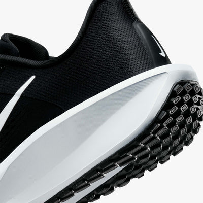Nike Quest 6