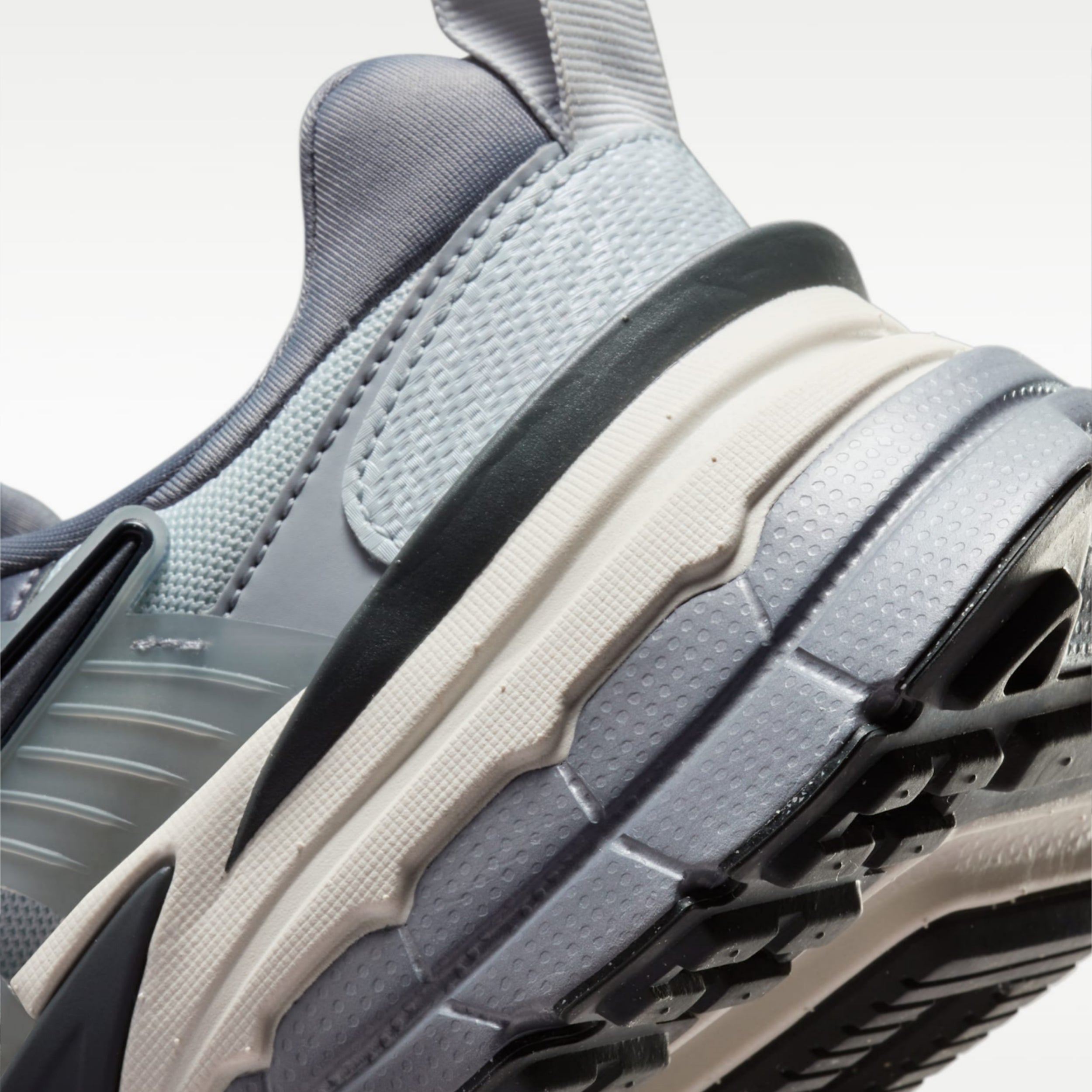 Nike V2K Run