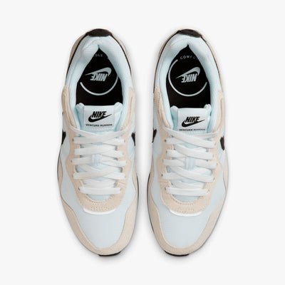 Nike Venture Runner