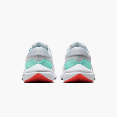 Nike Air ZoomX Vomero 16
