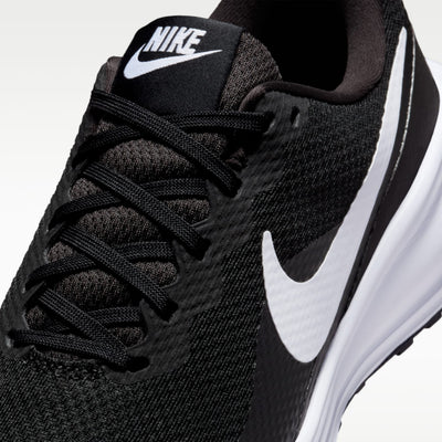Nike Revolution 8