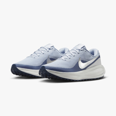Nike Revolution 8
