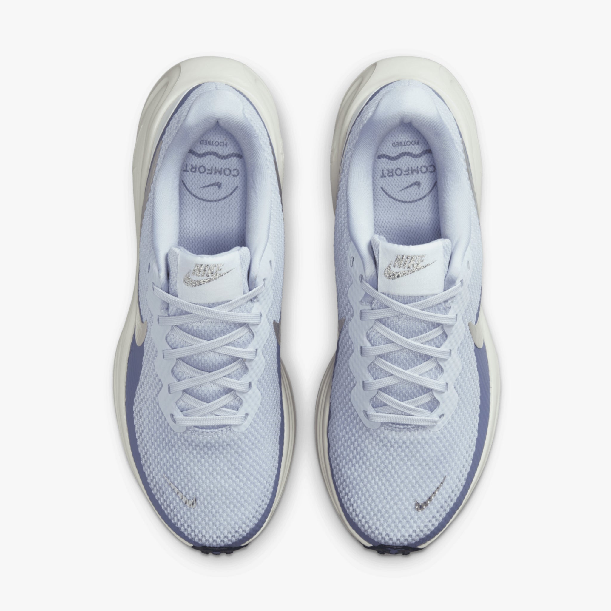 Nike Revolution 8