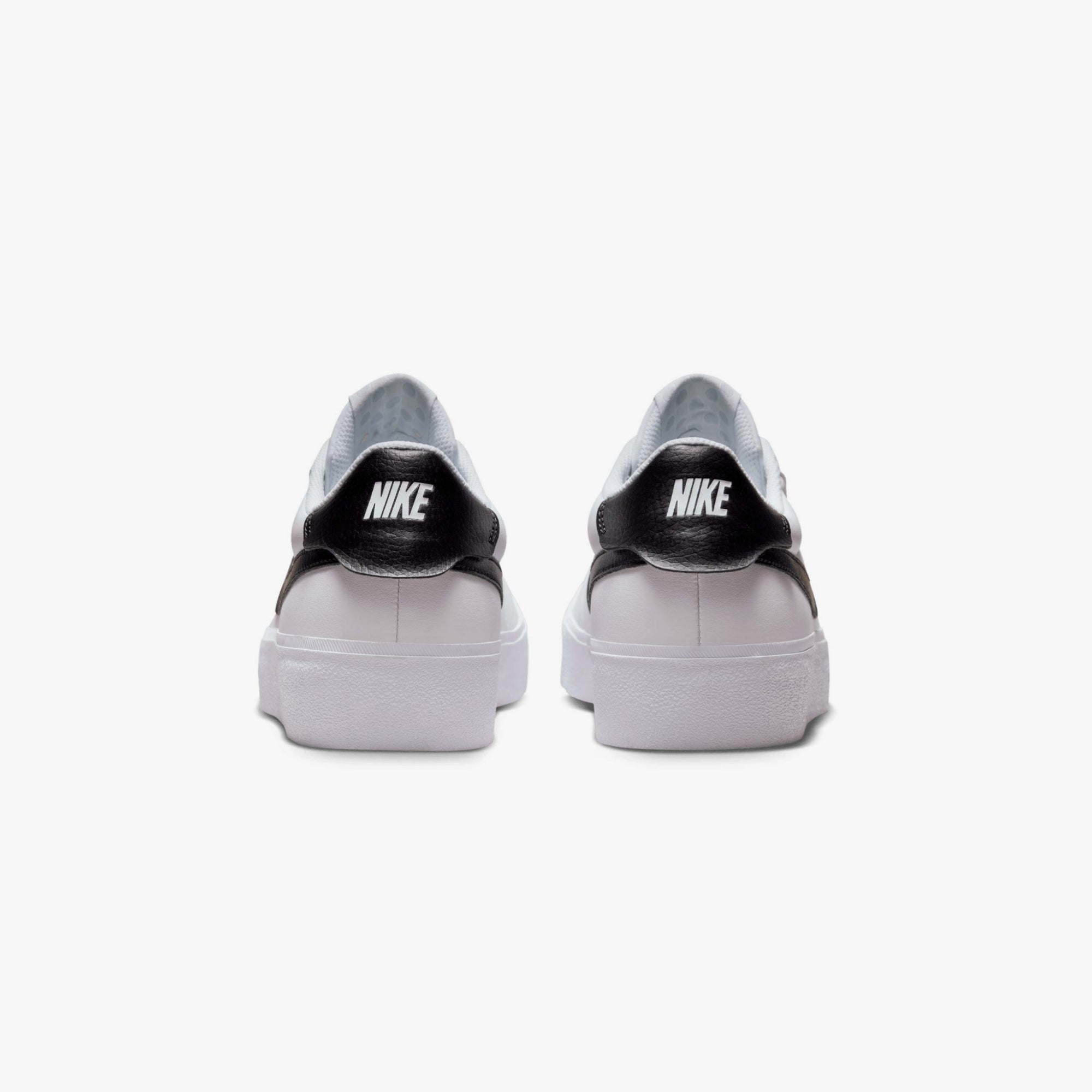 Nike Court Shot